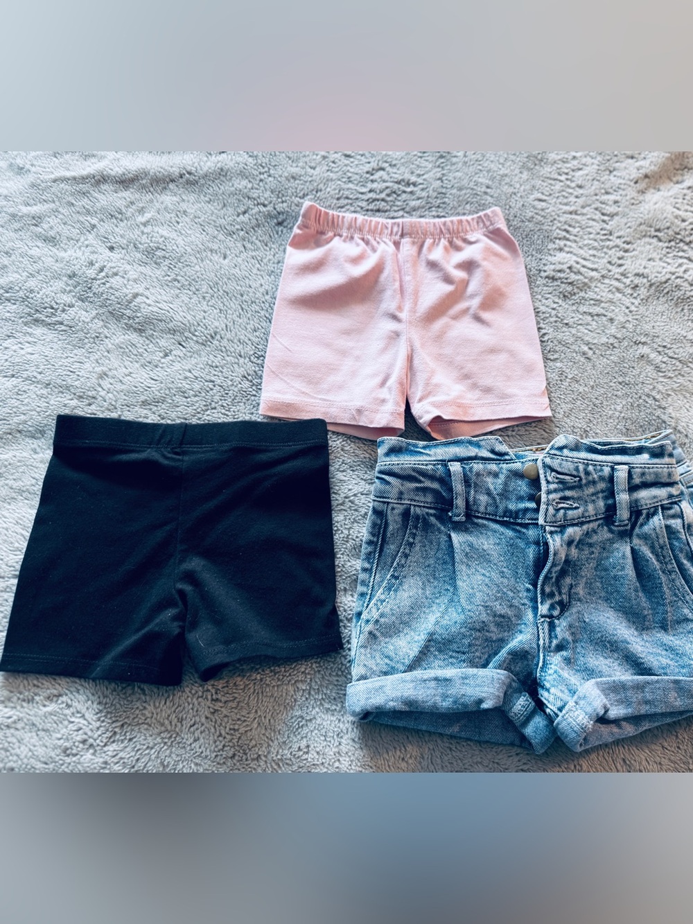 Bundle girls shorts perfect for summer Size 3T